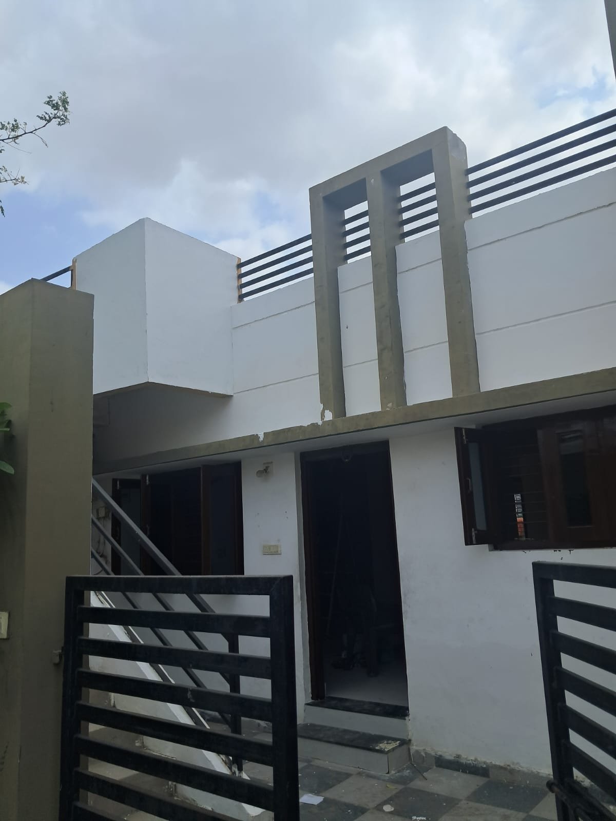2 BHK House for Rent in Gandhidham
