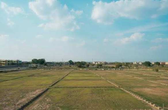 Commercial Plot for Rent in Madhapar